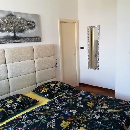 Commodious Right In The Centre Appartement Split